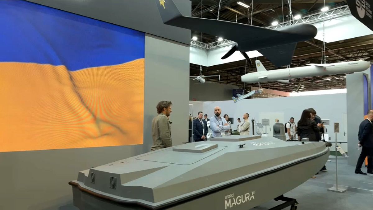 Во Франции открылась выставка вооружений Eurosatory 