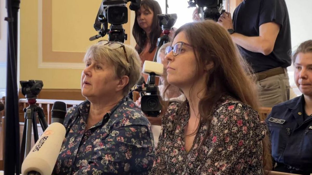 Суд в Венгрии отказал Иларии Салис в переводе под домашний арест