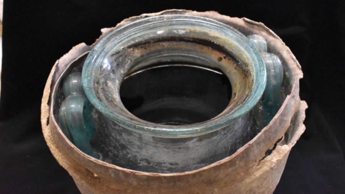 World&rsquo;s oldest liquid wine found in 2,000-year-old Roman tomb in Spain 