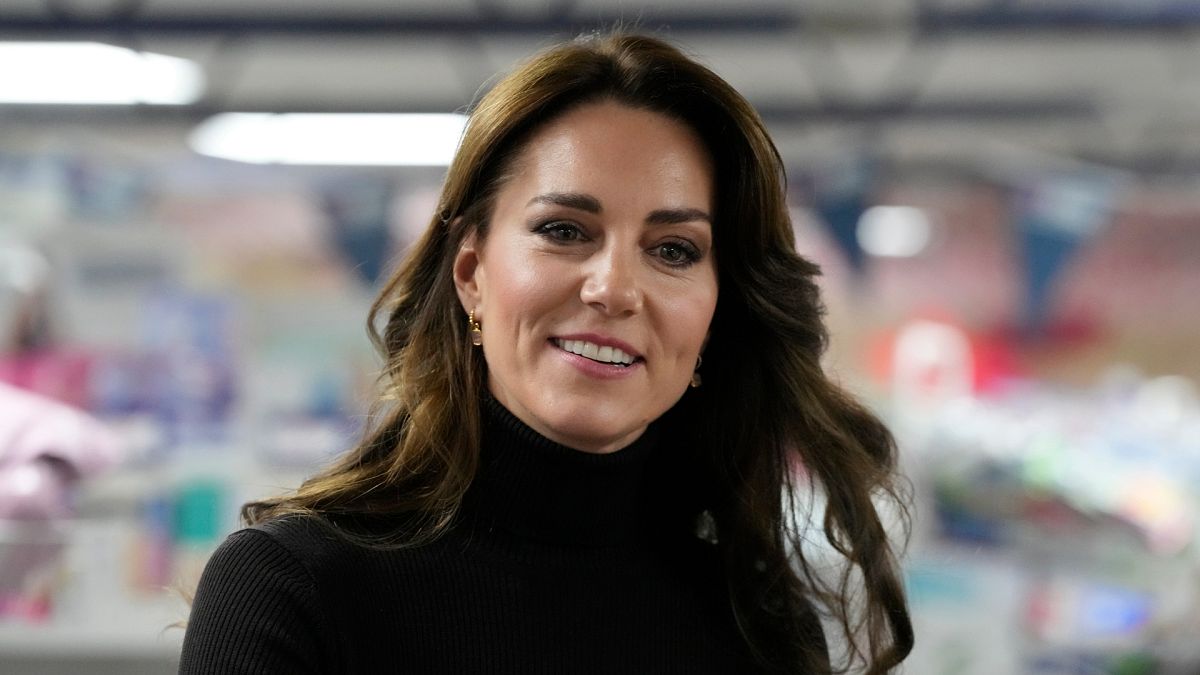 #WhereIsKate: How the Royal Family's impossible demand for privacy created chaos 
