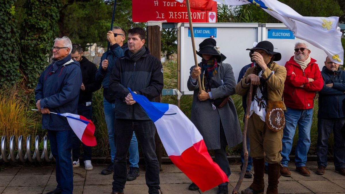 French mayors face growing threats from far-right extremists