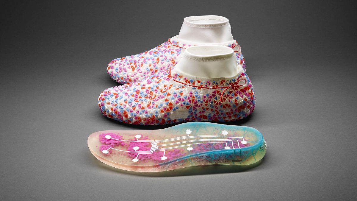 These futuristic 3D-printed shoes mould to your feet and could hit the market soon