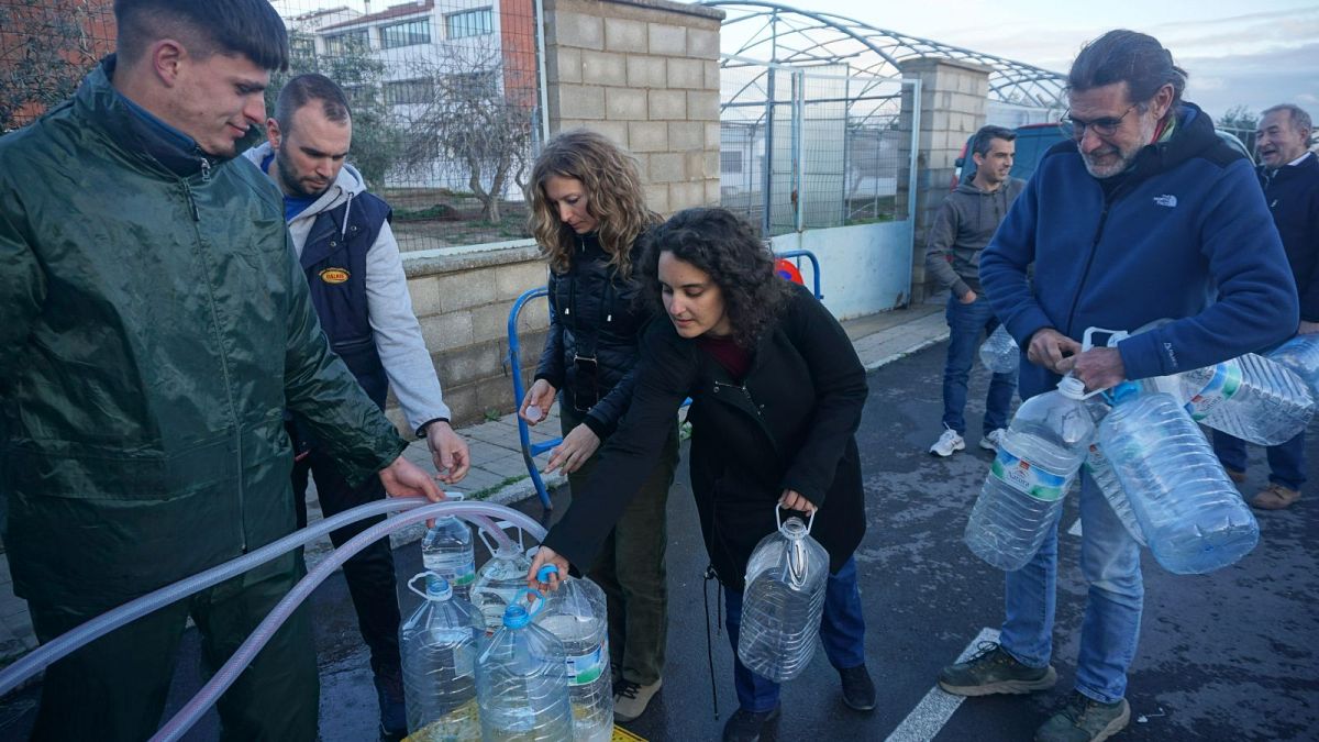 'I feel abandoned': These Spanish towns haven't had clean tap water for 10 months 