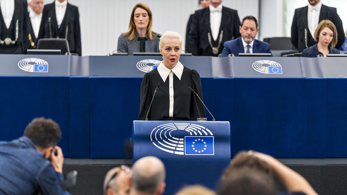 Yulia Navalnaya tells MEPs to 'stop being boring' to defeat Putin's regime 