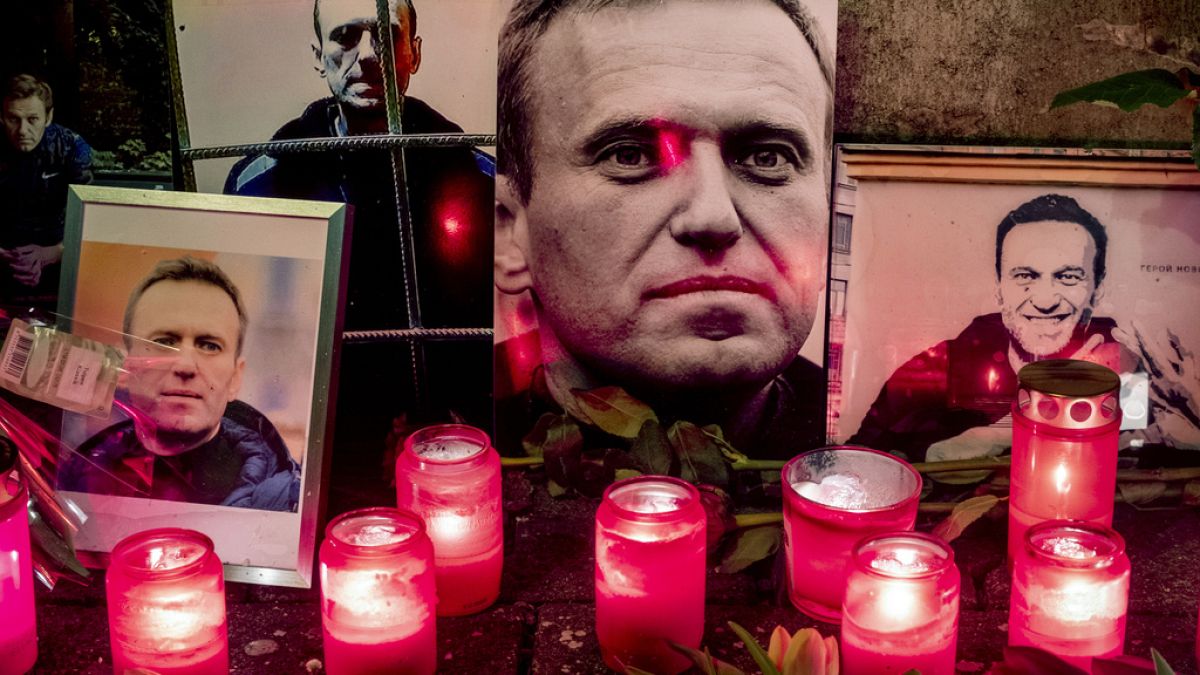 Тело Алексея Навального находится в морге в Салехарде, на нем есть синяки 