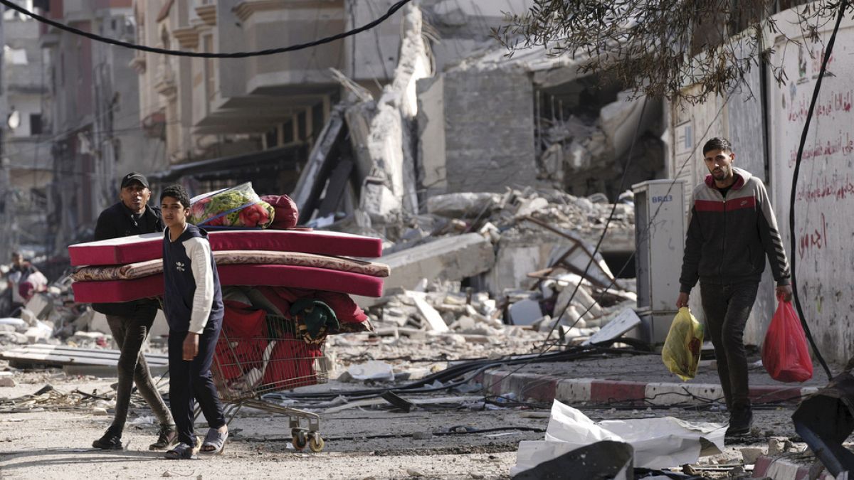 Did Israel use misleading images to claim it wasn't blocking aid deliveries to Gaza?