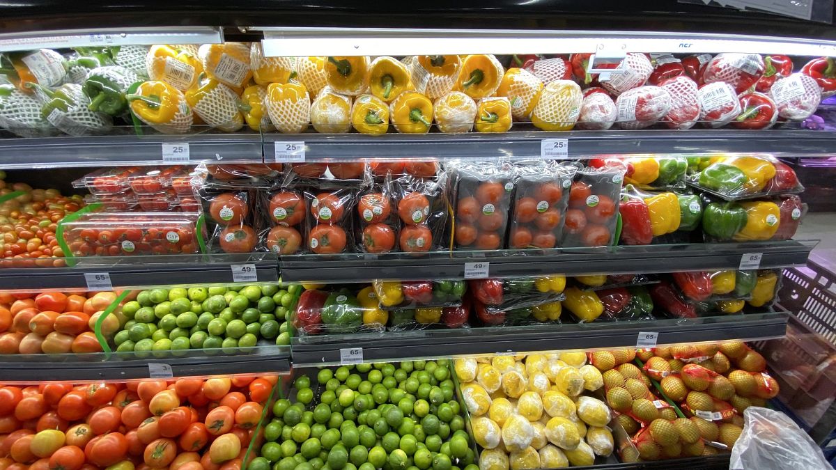 Fruit and veg increasingly tainted by 'forever-chemicals', NGO warns 