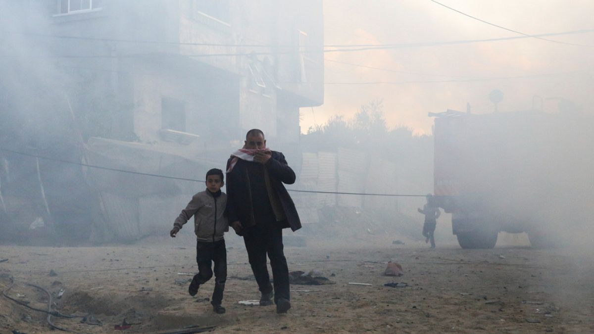 Gaza death toll hits grim milestone as UN votes on ceasefire 