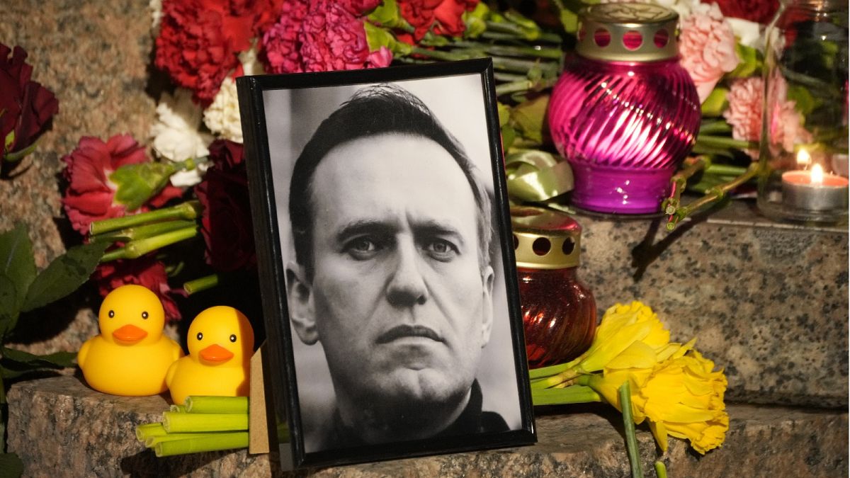 Alexei Navalny's mother searching for his body after morgue says they don't have it 