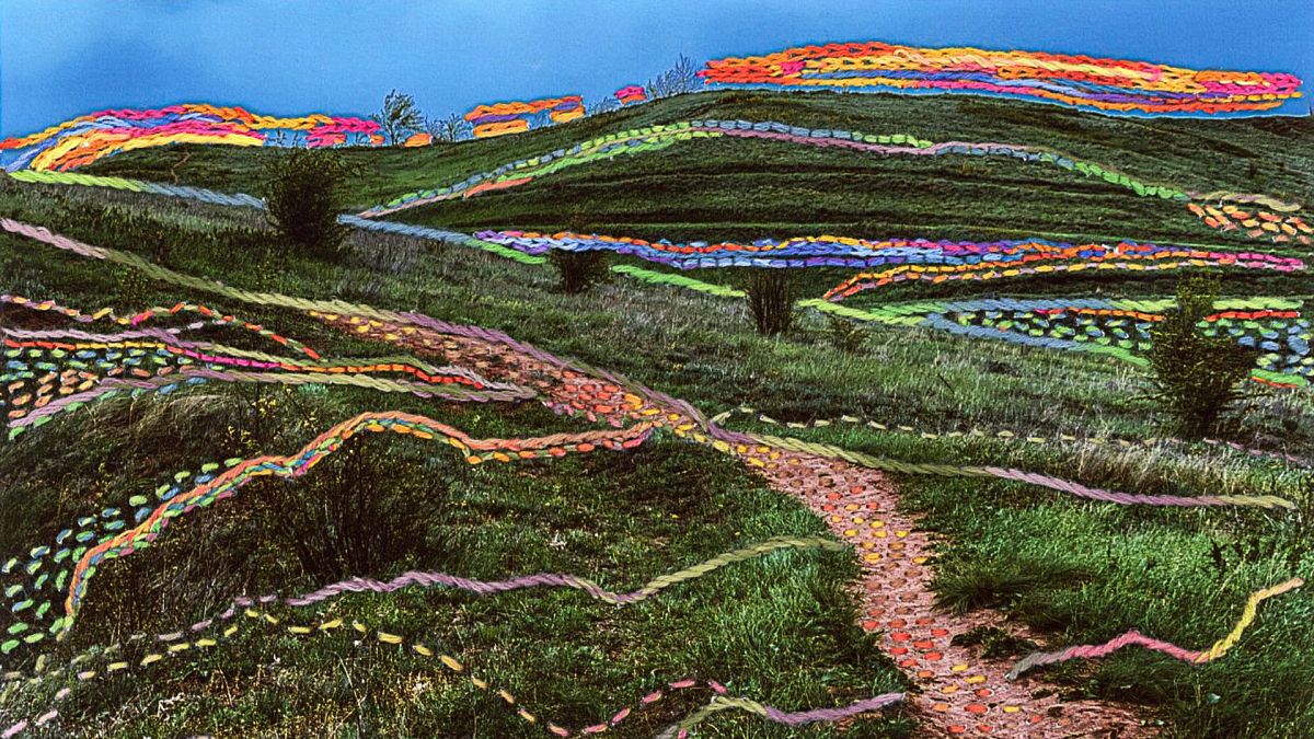 Alia O: Ukrainian artist revives Soledar's forgotten memories through embroidery