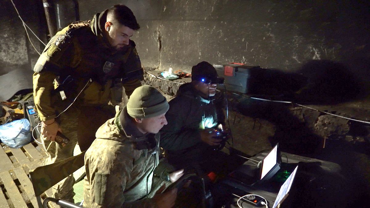 "Уйти нельзя, это наша родина": украинцы рассказывают о войне