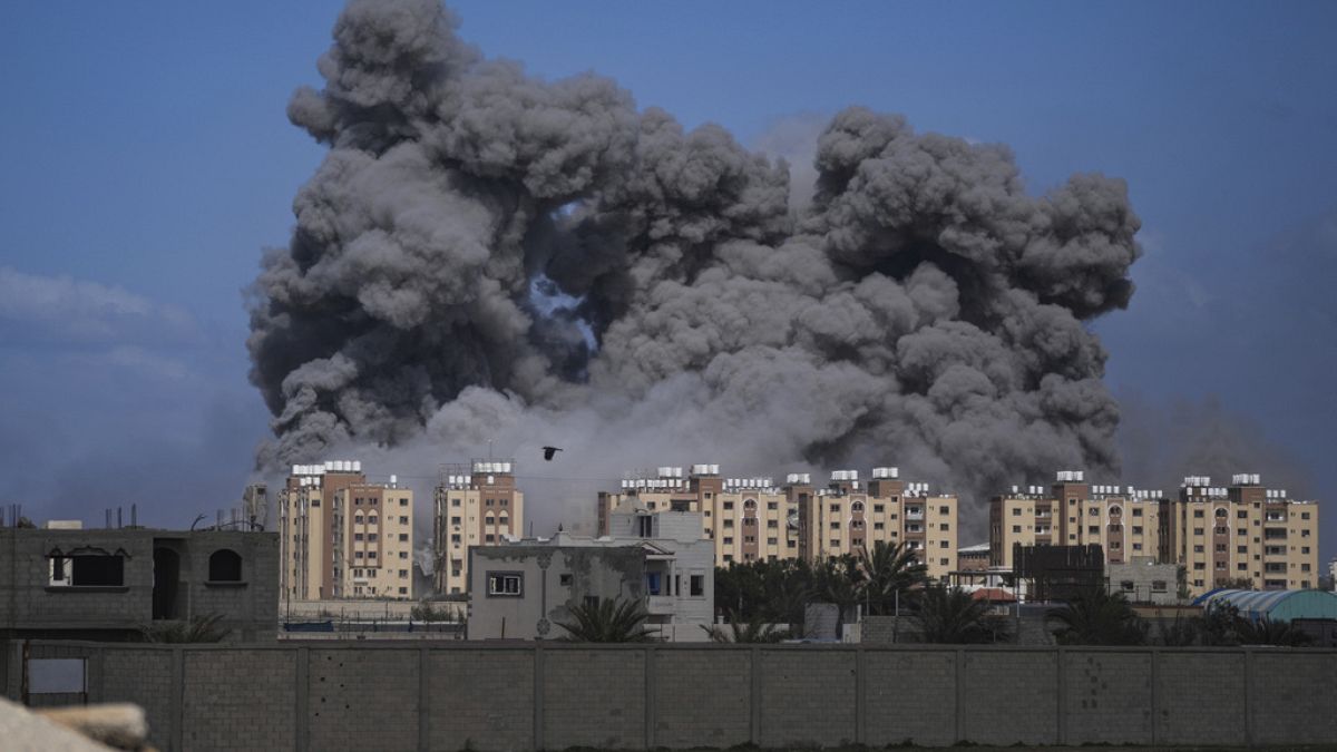 Israel Hamas war: Hostage talks via Qatar, al-Shifa hospital raids, protests in Tel Aviv 