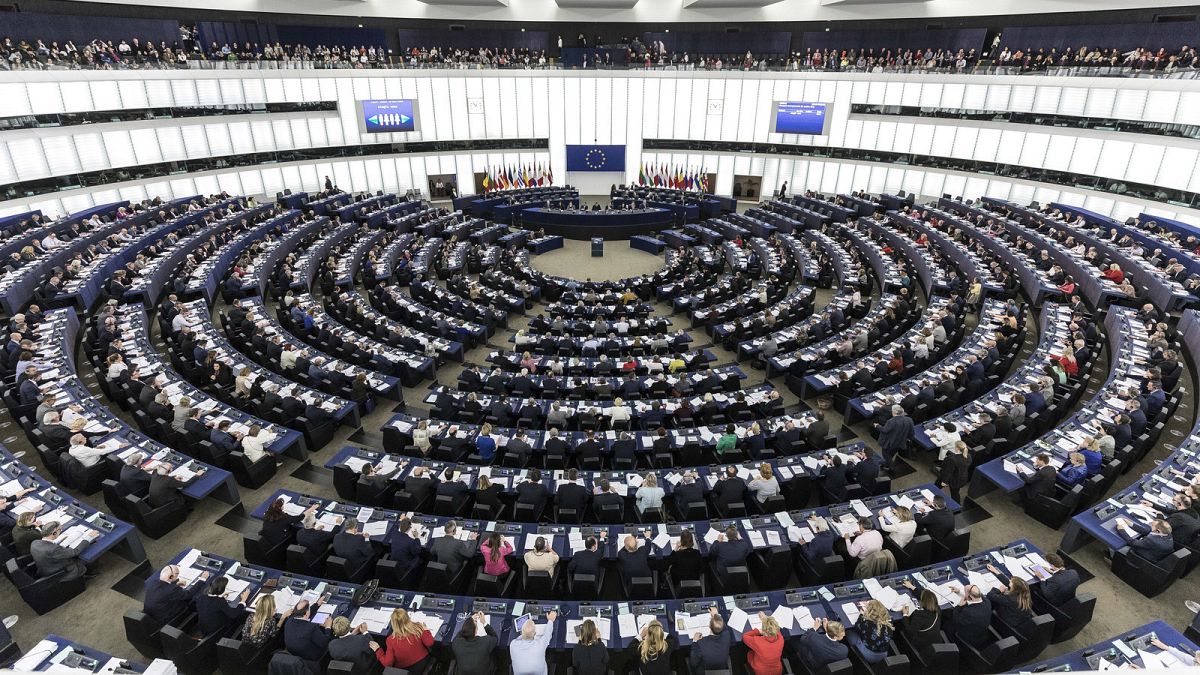 Non-affiliated parties could tip political balance in next EU Parliament - exclusive Euronews poll
