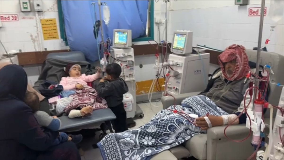 Condemnation of Israel grows over shooting during food aid delivery