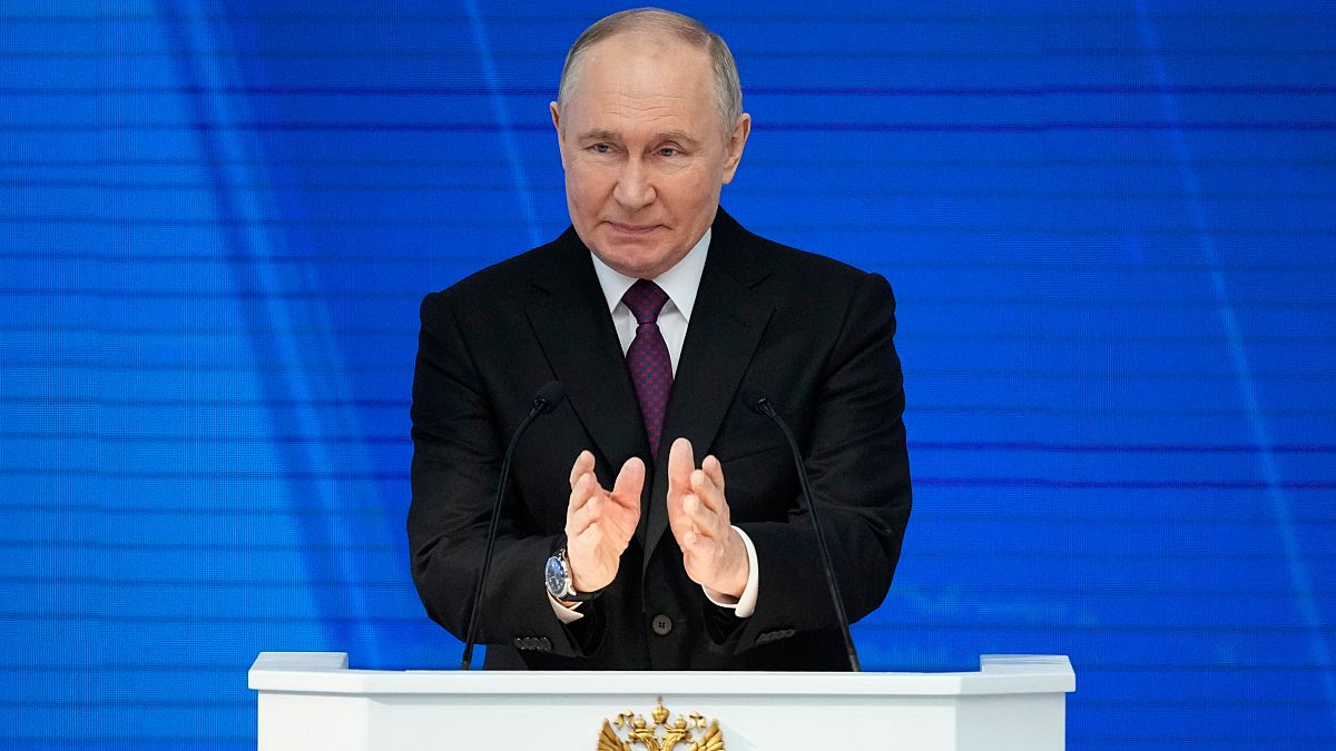 Putin warns that sending Western troops to Ukraine risks a global nuclear conflict