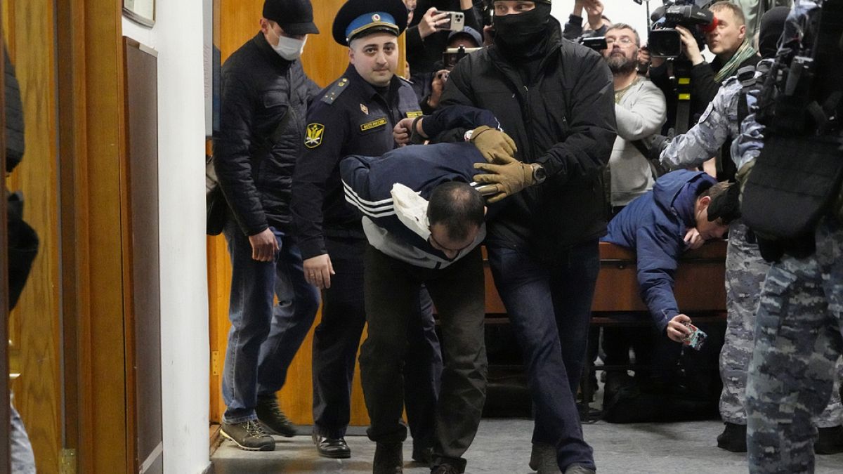 Подозреваемых в нападении на "Крокус Сити Холл" обвинили в терроризме 