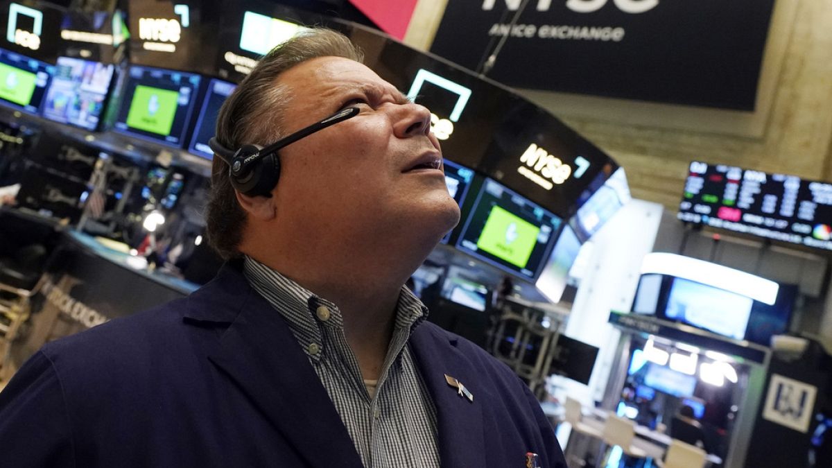 Markets Report: A look at the week ahead 