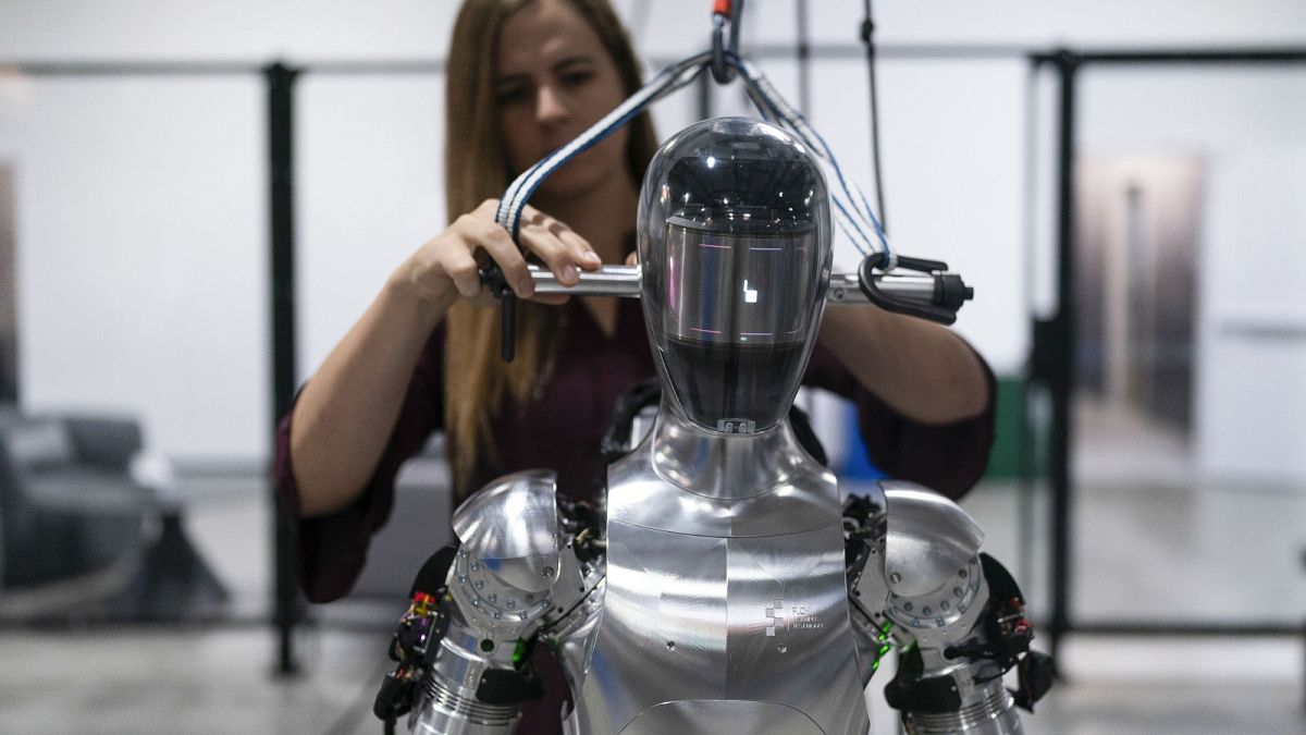 Humanoid robot-maker Figure partners with OpenAI and gets backing from Jeff Bezos and tech giants 