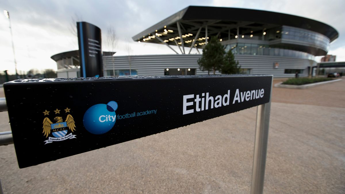 Manchester City is planning to install almost 11,000 solar panels on the roof of its training ground 