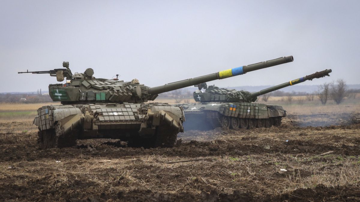 'Free world will not let Ukraine fail,' says US defence chief