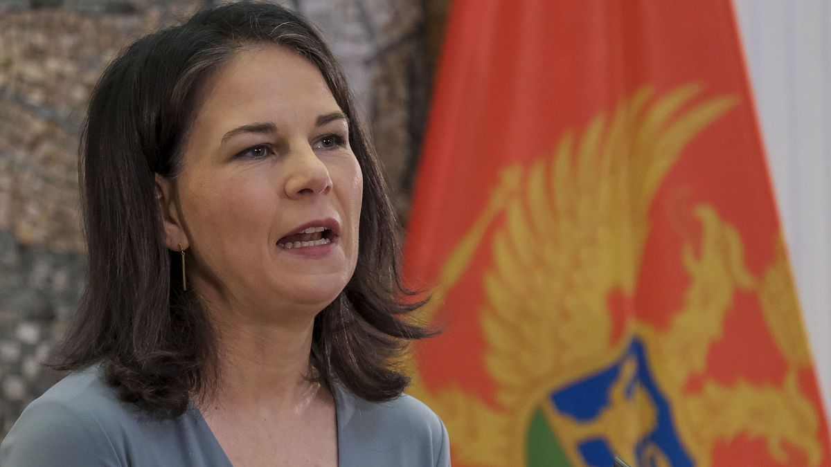 Анналена Бербок - о поставках ракет "Таурус" ВСУ: "У Украины есть право на самооборону" 