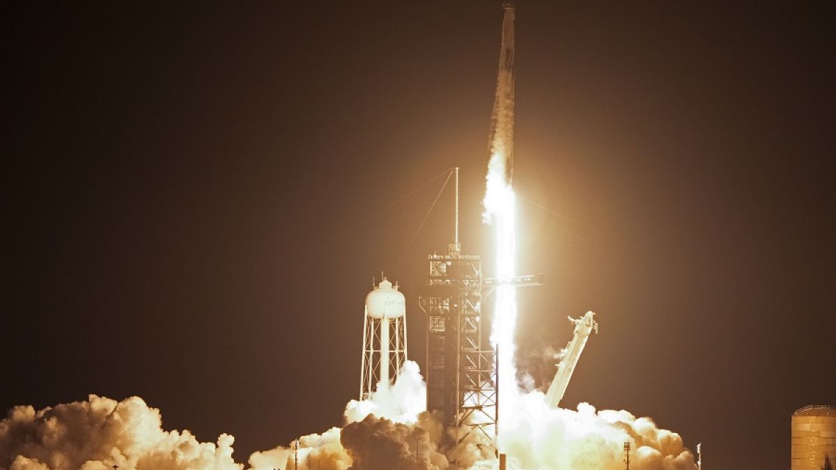 3 американца и россиянин отправились на МКС 