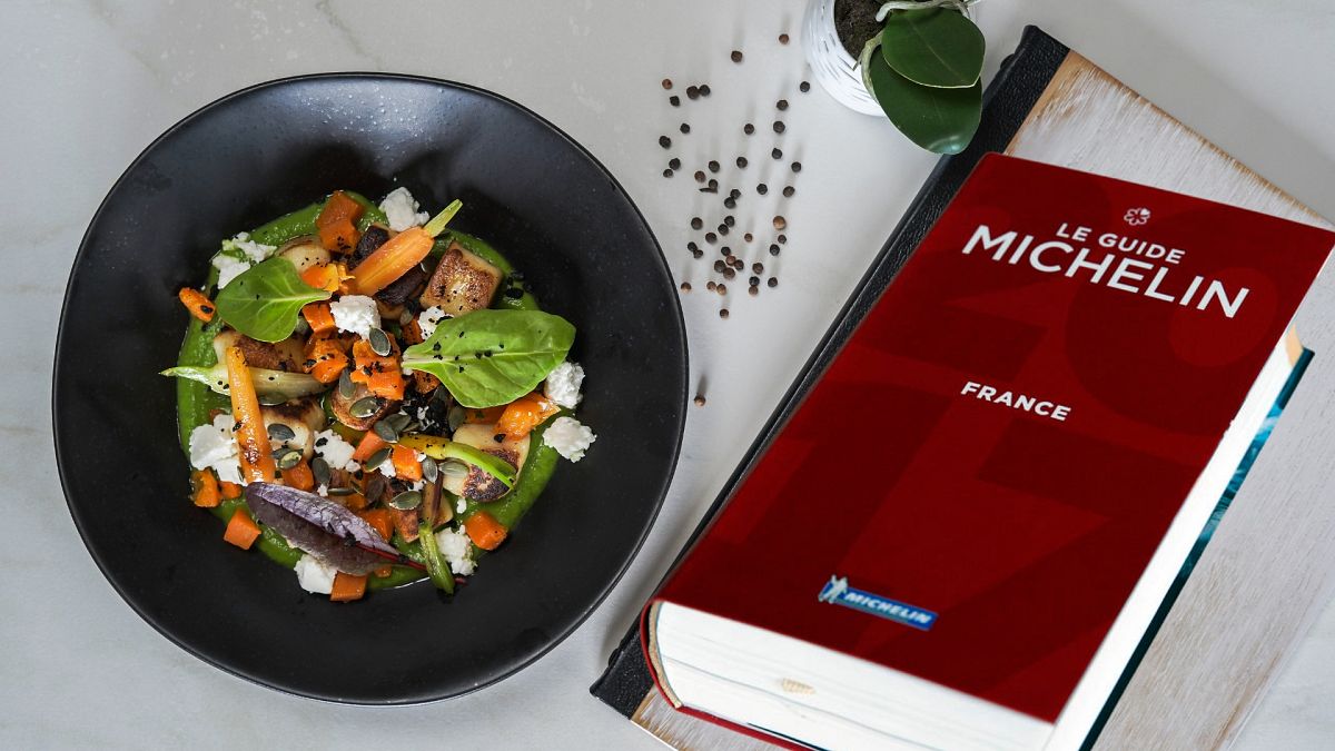 &lsquo;Where are the women?&rsquo; asks Michelin Guide head as 2024&rsquo;s French restaurant guide is announced 