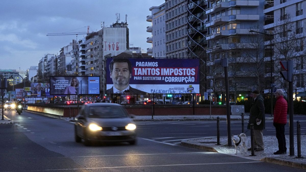 В Португалии проходит досрочное голосование на внеочередных парламентских выборах  