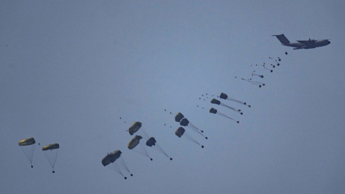 'Illusion': Aid airdrops into Gaza slammed by humanitarian organisations 