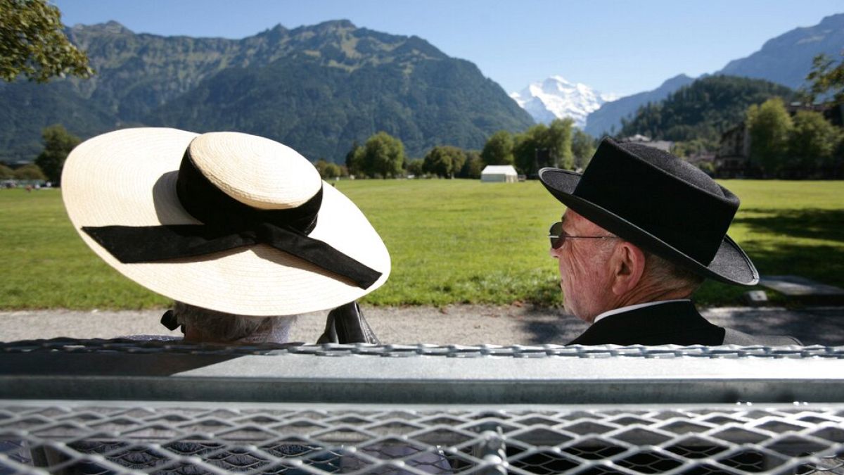 Swiss vote on pensions and retirement age 
