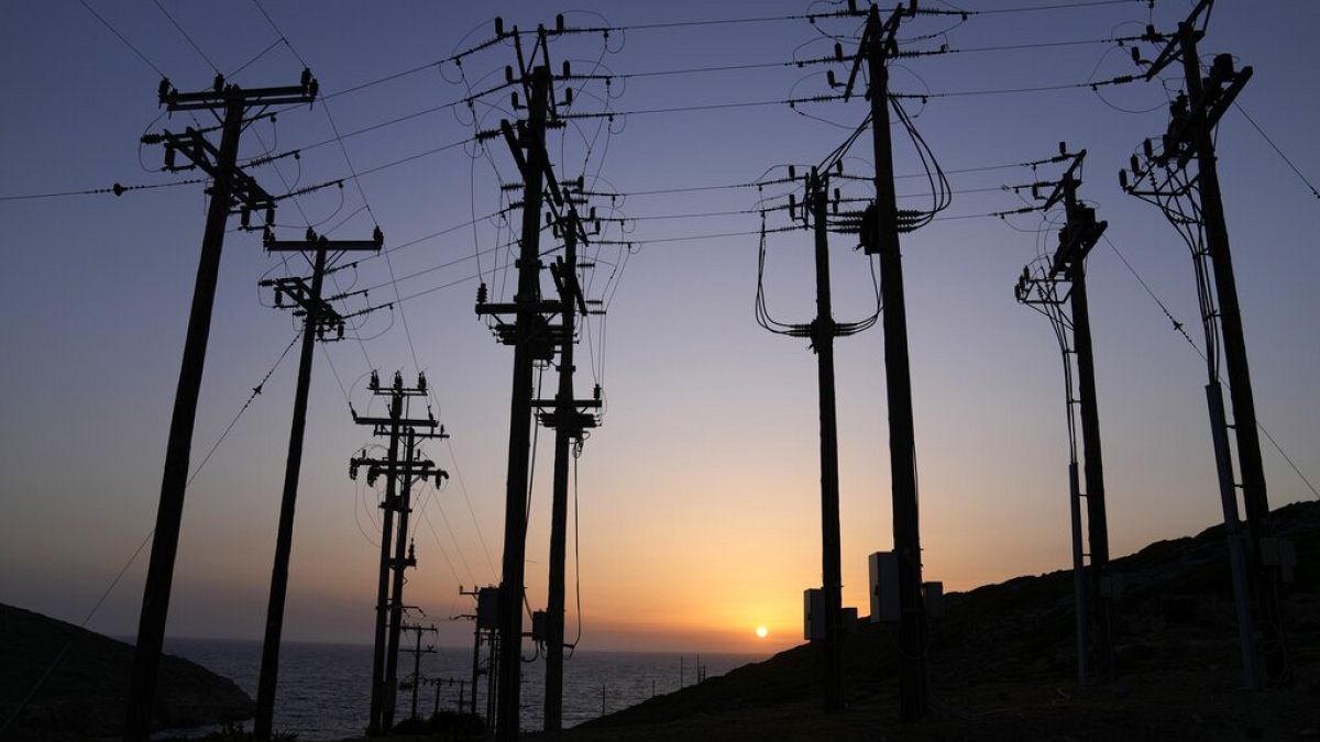 Commission clears €1bn Greek aid for renewables