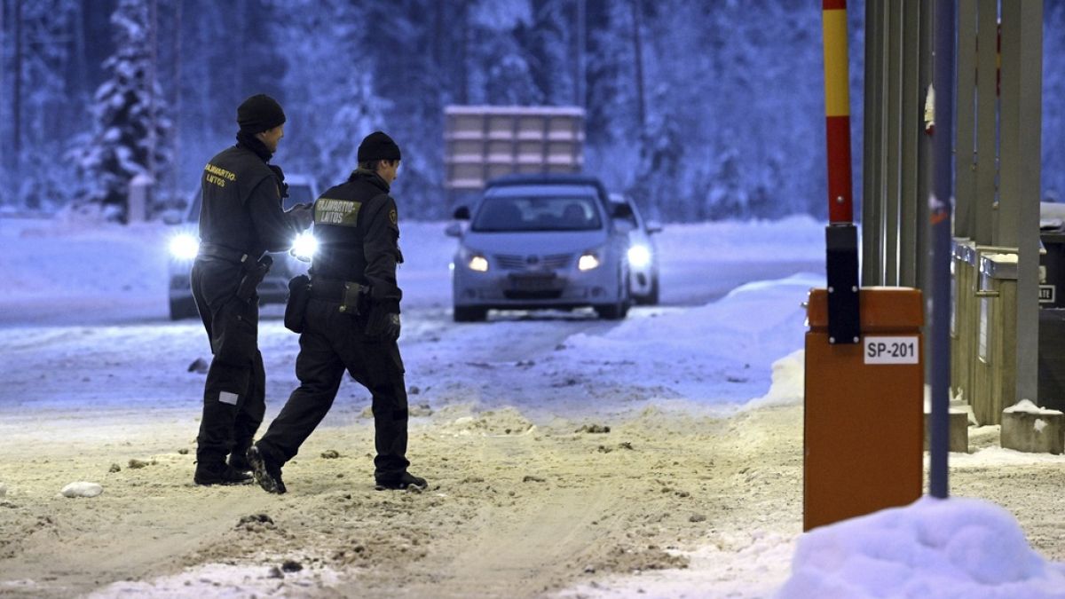 Finland to keep its border closed with Russia over migration concerns 