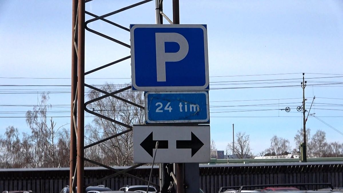 New app launched in Sweden which lets users tip off wrongly parked cars to earn money 