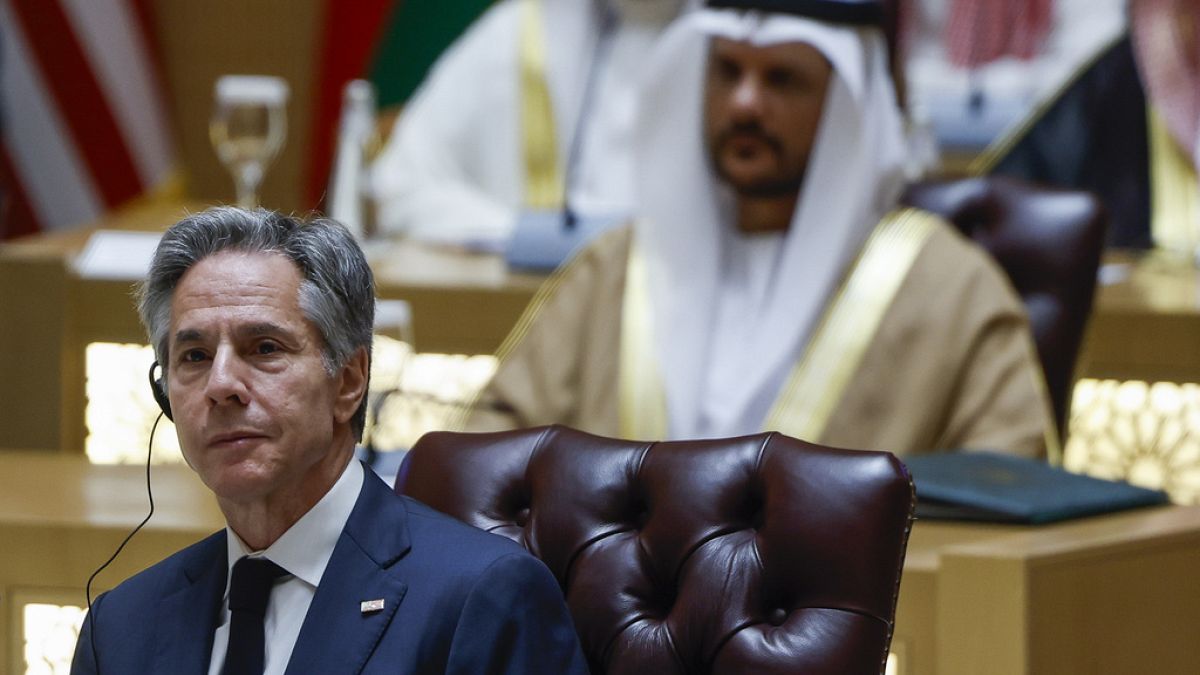 US steps up pressure for 'extraordinarily generous' Gaza ceasefire deal 