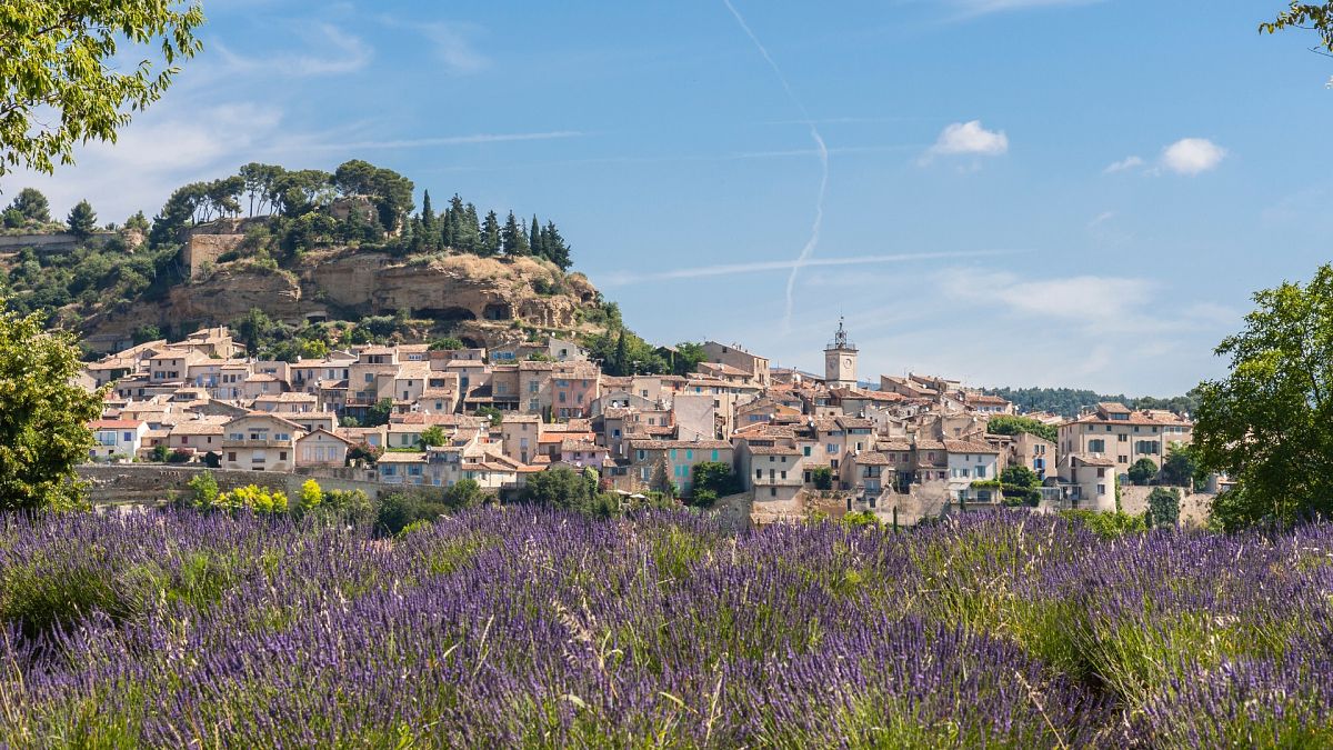 L&rsquo;Occitane owner looks for clean sweep to return skin-care brand to private hands 