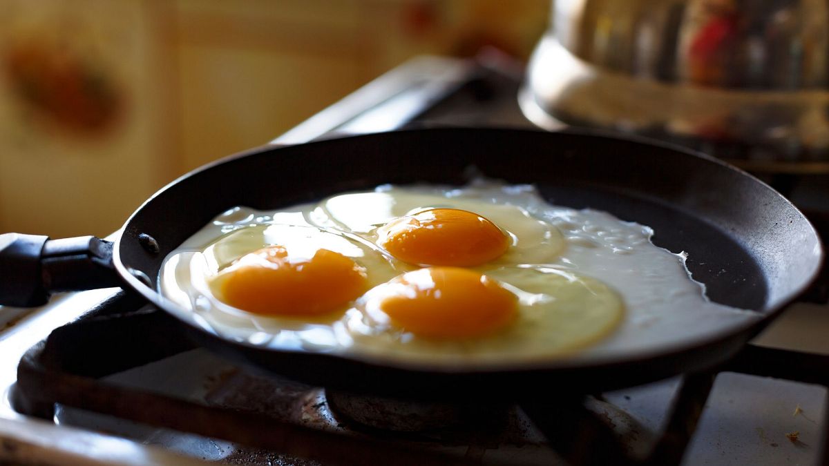 France moves to ban &lsquo;forever chemicals&rsquo; in products - but lobbyists fight to keep nonstick pans 