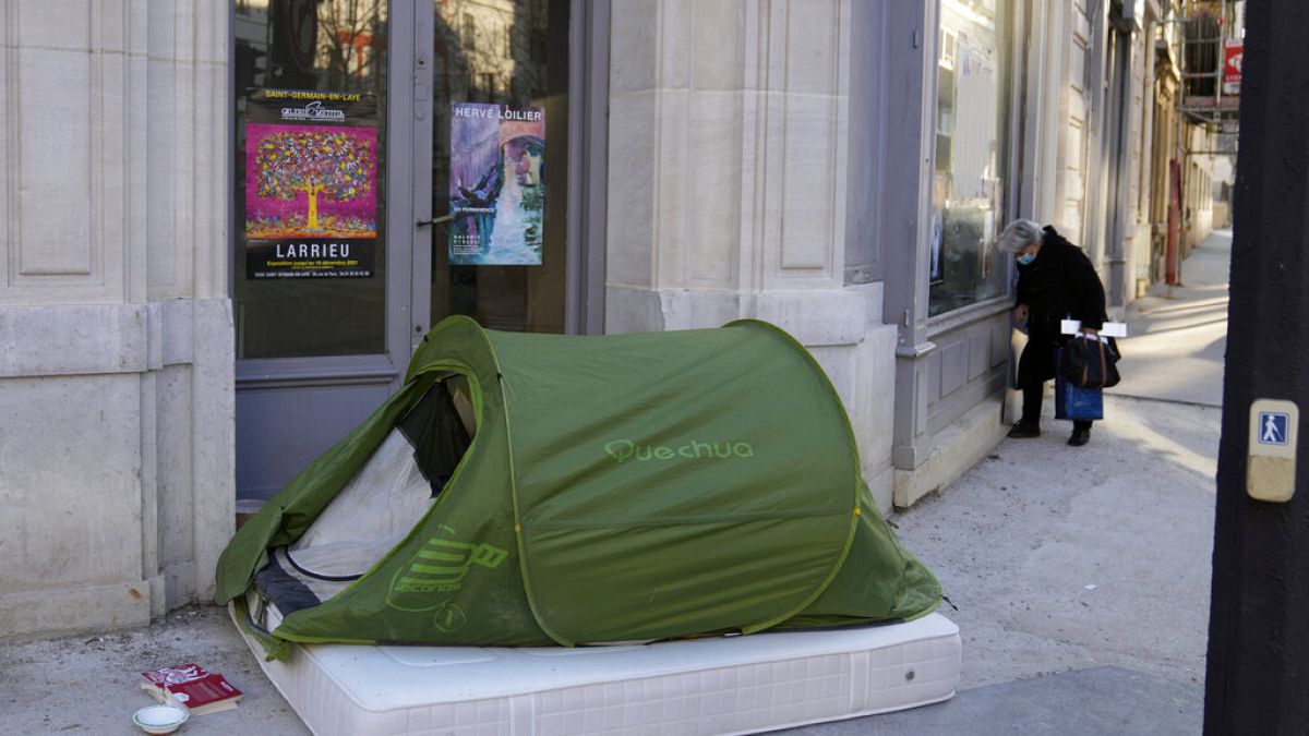 Low-income Europeans face hard times in housing cost struggle