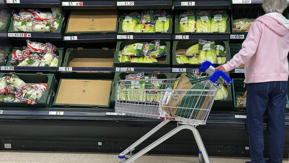 Warning that new post-Brexit border fees could drive up UK food prices 