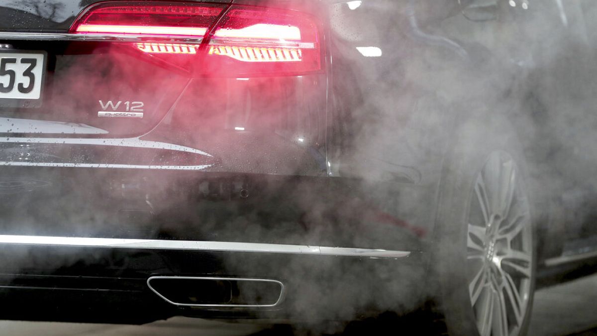Lawmakers ditch life-cycle approach to transport emission tally 