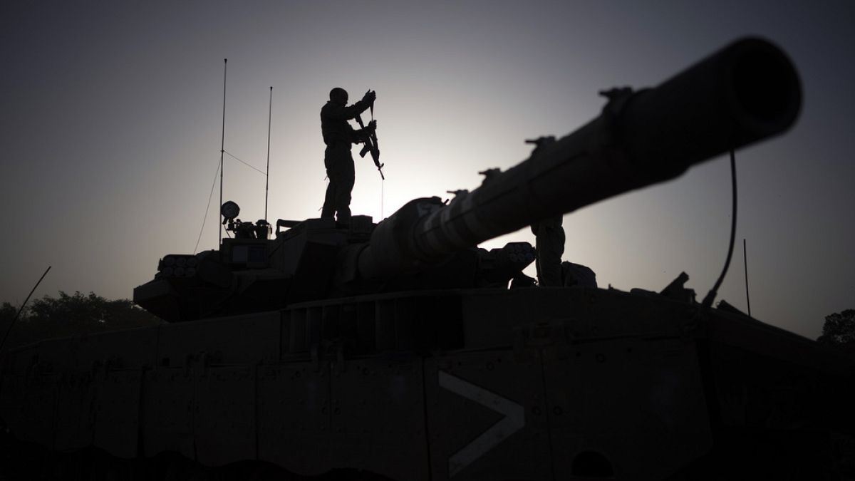 Judges urge UK government to halt arms sales to Israel after aid convoy strike 