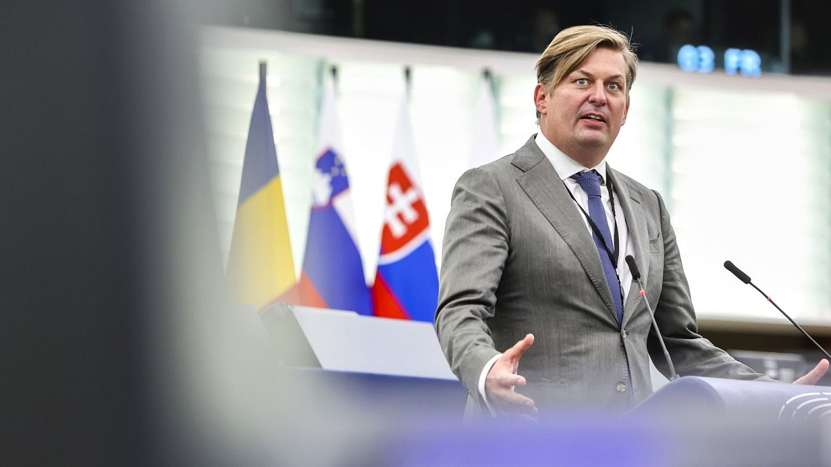 After Russiagate, MEPs rush to denounce emerging Chinagate