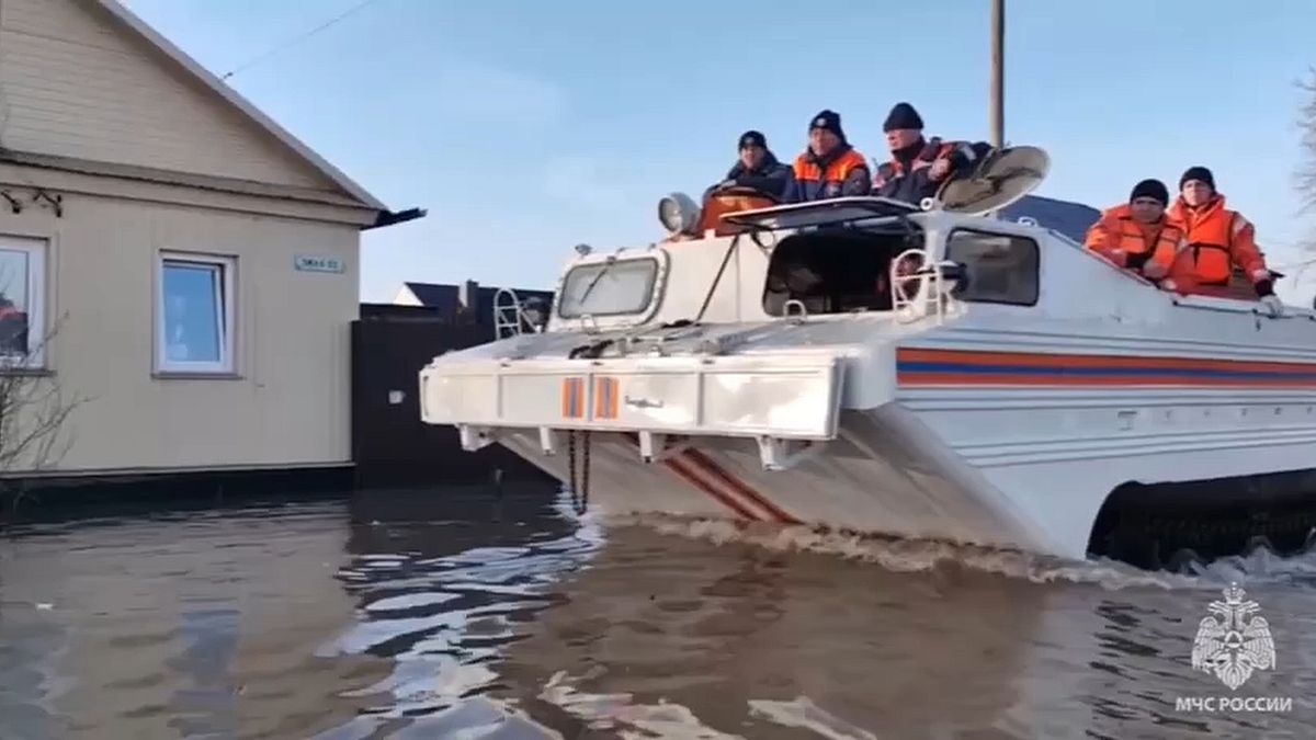 11,000 people evacuated due to imminent risk of flooding in Russia 