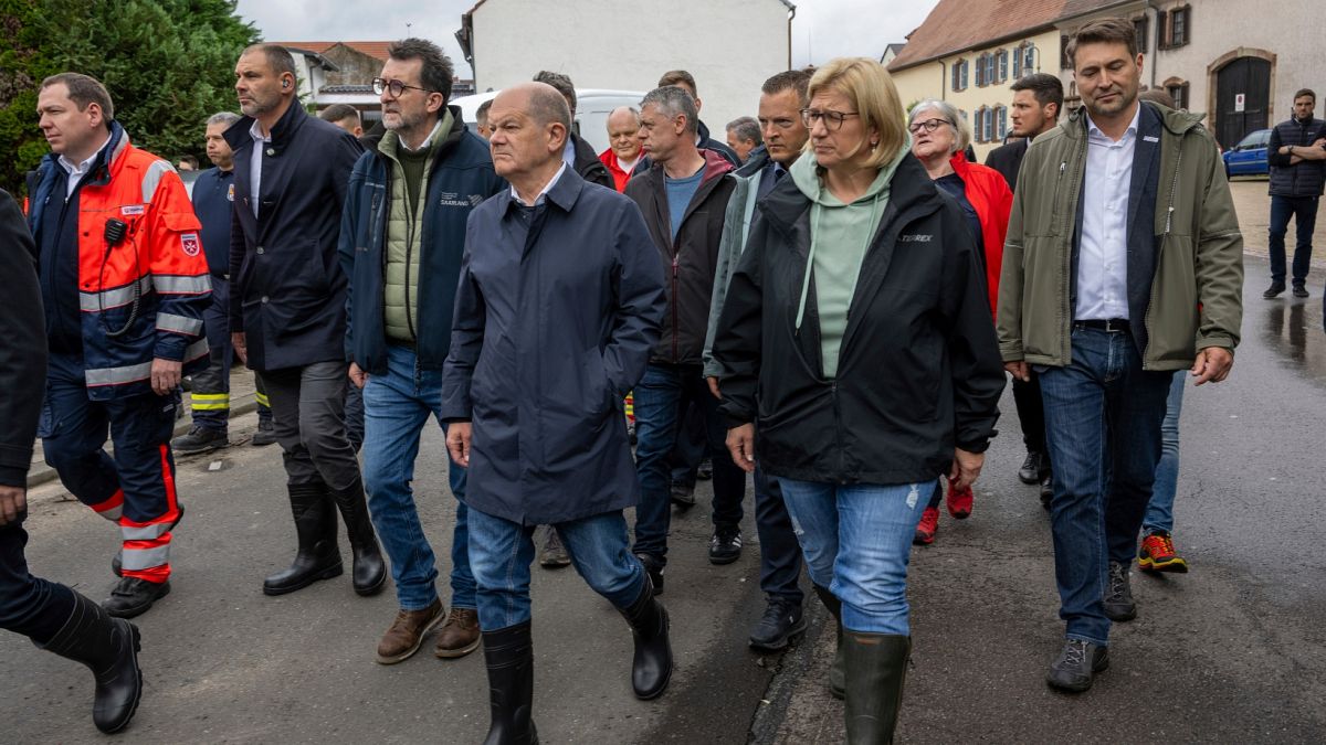 Chancellor visits flood-stricken regions in southwest Germany 
