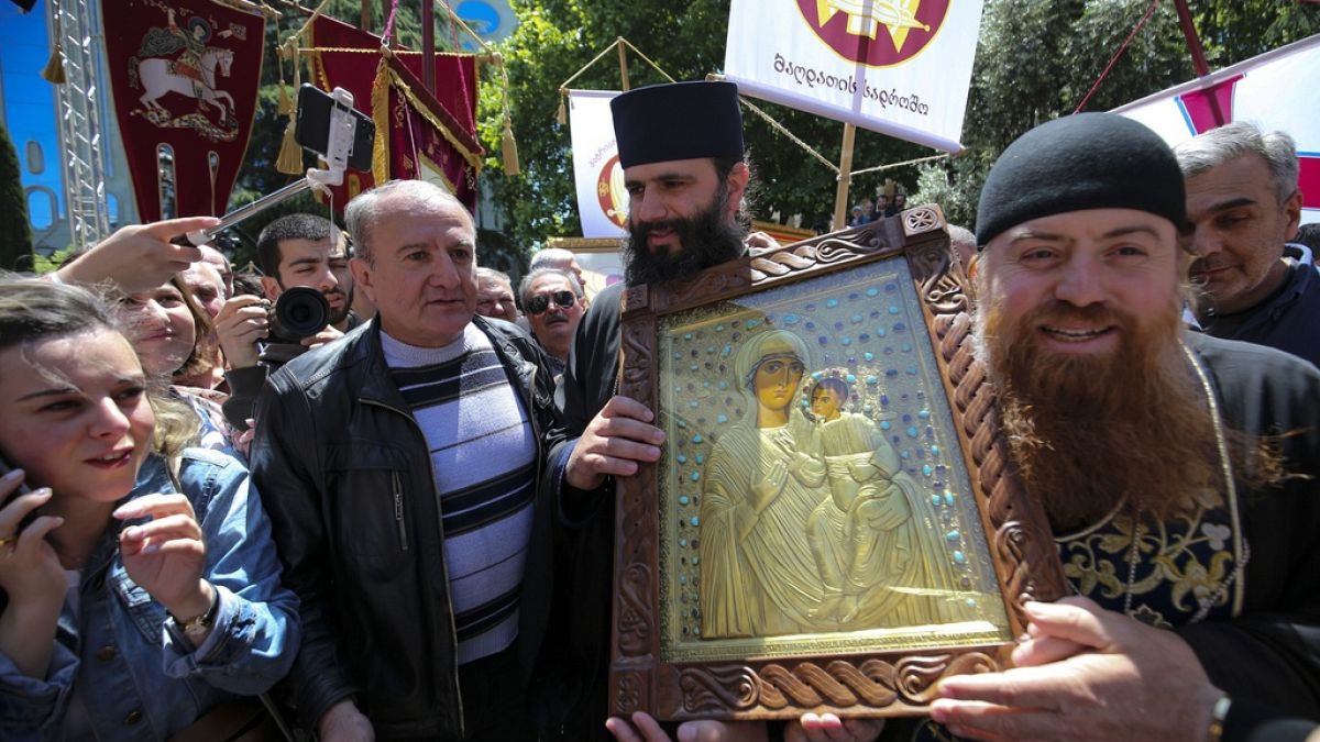 Georgian PM join thousands to mark controversial family Purity Day