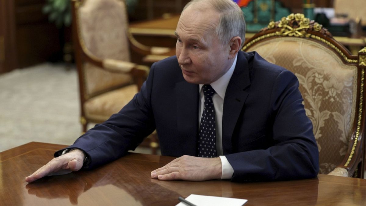Путин меняет свое окружение 