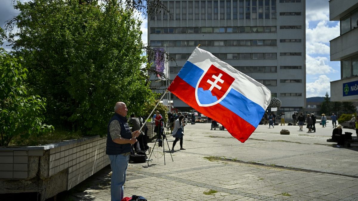 Словаки встревожены покушением на Роберта Фицо