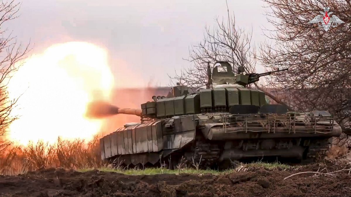 Russia renews attempts to break through Ukrainian defences in Kharkiv 