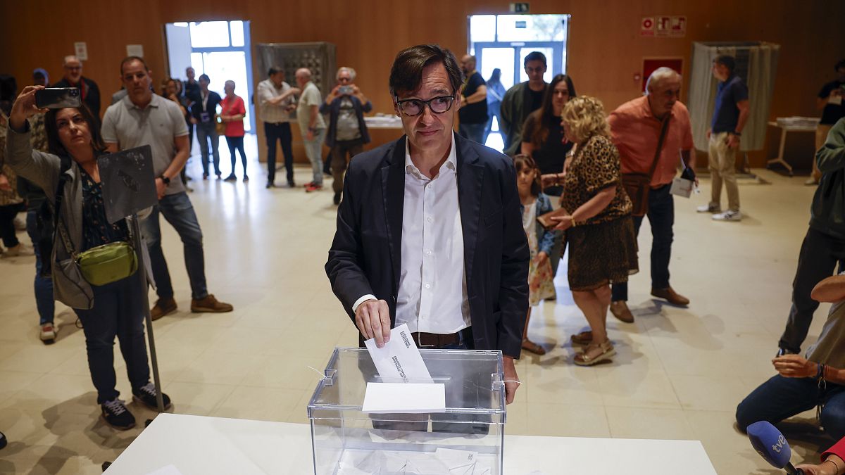 Tide turns as Spain’s pro-union Socialists win regional elections