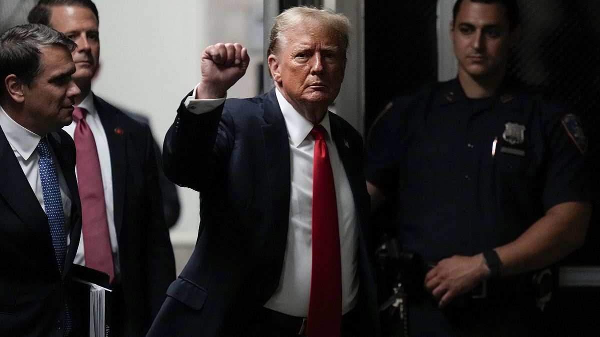 Трамп ожидает решения коллегии присяжных после завершения судебных слушаний  