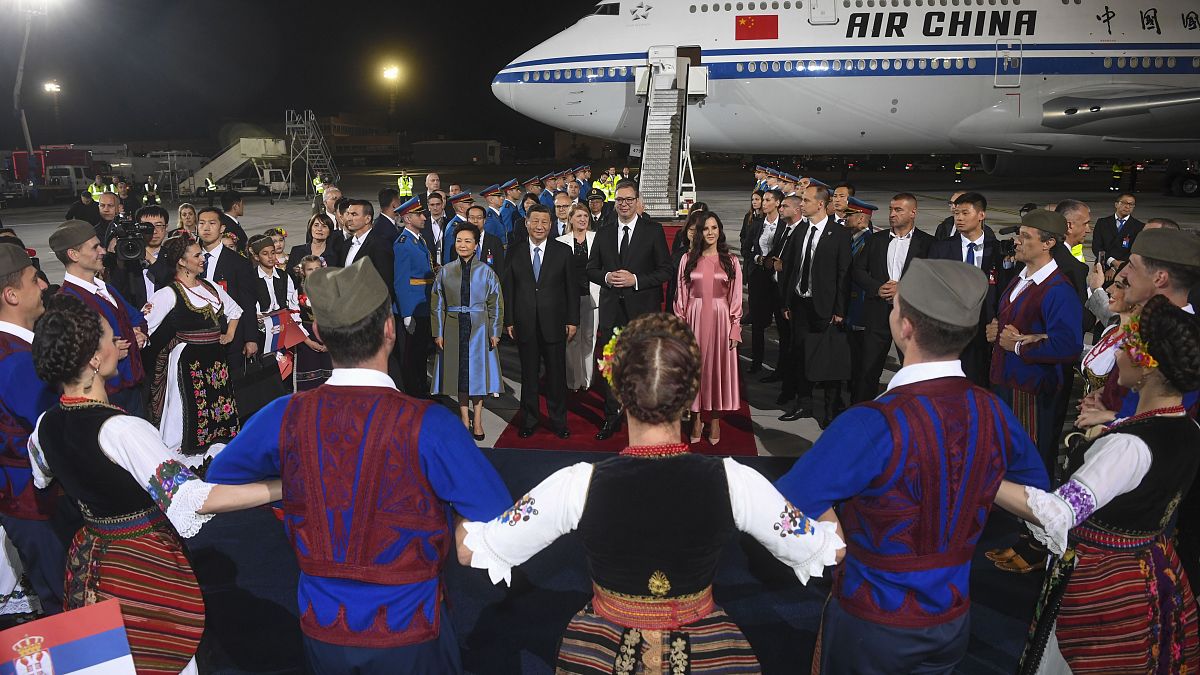 Европейское турне Си Цзиньпина продолжилось в Сербии 